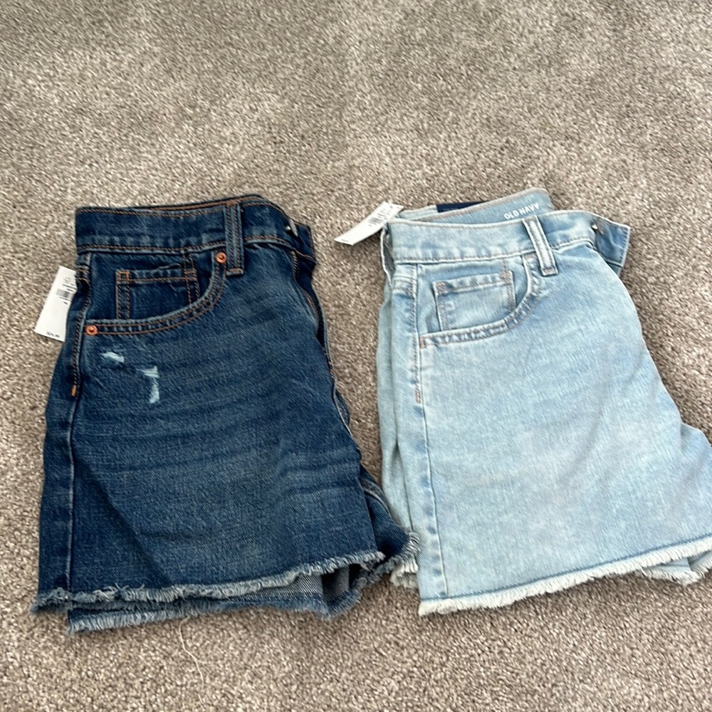 NWT old navy Girls size 14 jean shorts